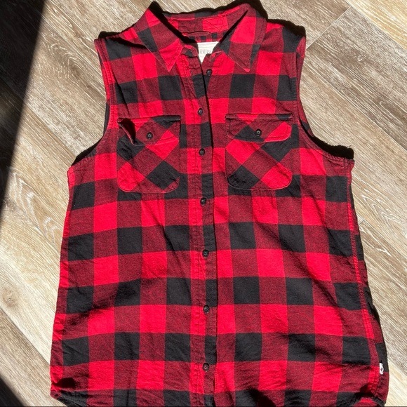 GARAGE Red plaid boyfriend sleeveless shirt - Picture 1 of 3